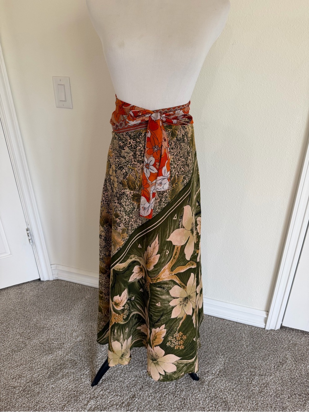 VTG Silky Sari Magic Wrap Skirt Convertible Multi-Way Dress Reversible